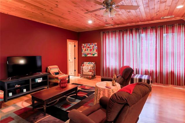 73 Brentwood Court, Sautee Nacoochee, GA 30571