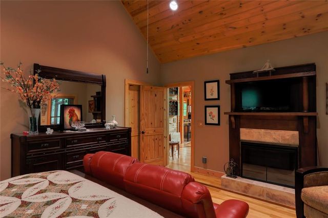 73 Brentwood Court, Sautee Nacoochee, GA 30571