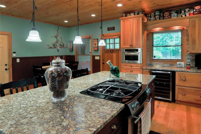 73 Brentwood Court, Sautee Nacoochee, GA 30571