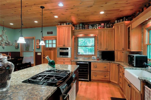 73 Brentwood Court, Sautee Nacoochee, GA 30571