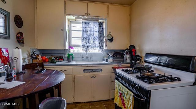605 Lincoln Avenue, Bakersfield, CA 93308
