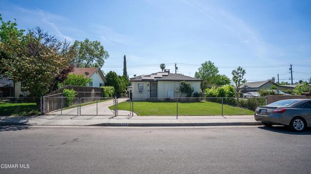 605 Lincoln Avenue, Bakersfield, CA 93308