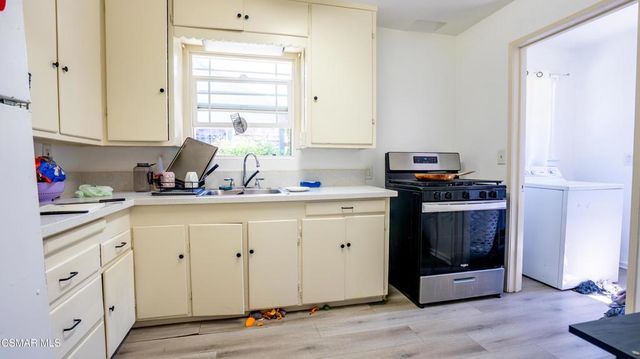 605 Lincoln Avenue, Bakersfield, CA 93308