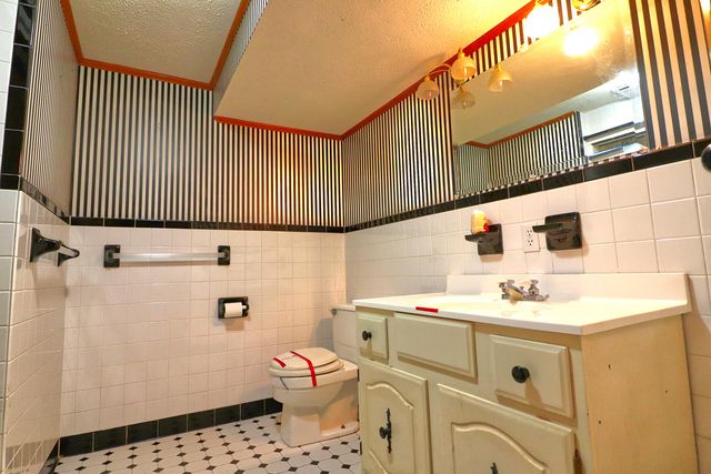 6632 Wood Haven RD, Roanoke, VA 24019
