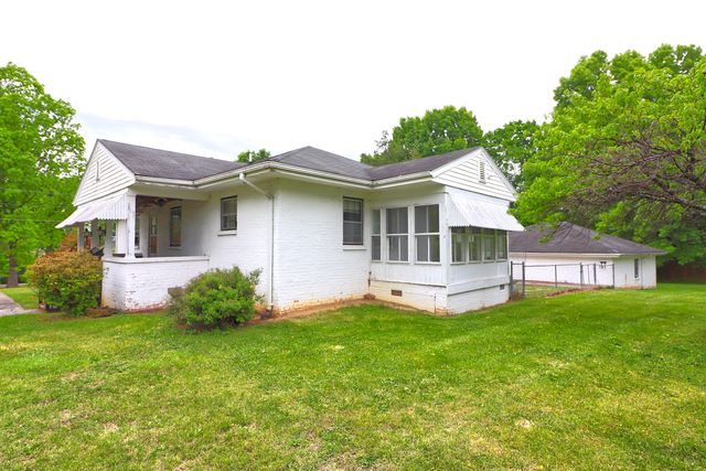 6632 Wood Haven RD, Roanoke, VA 24019