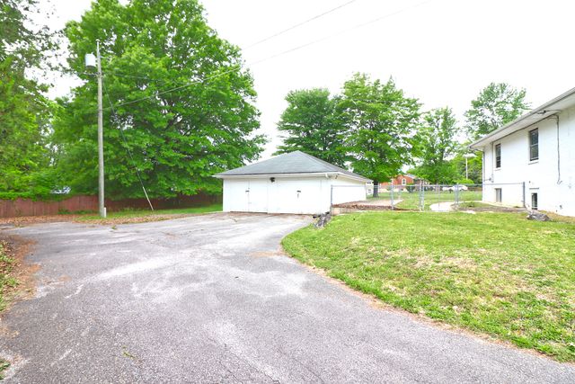 6632 Wood Haven RD, Roanoke, VA 24019