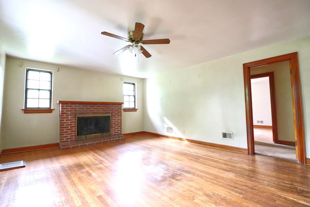 6632 Wood Haven RD, Roanoke, VA 24019