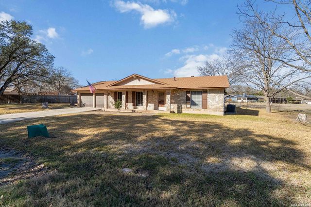 204 Norris Dr W, Converse, TX 78109