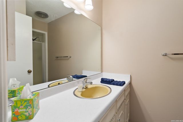 204 Norris Dr W, Converse, TX 78109