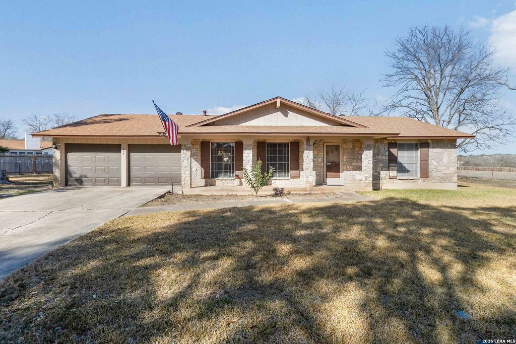 204 Norris Dr W, Converse, TX 78109