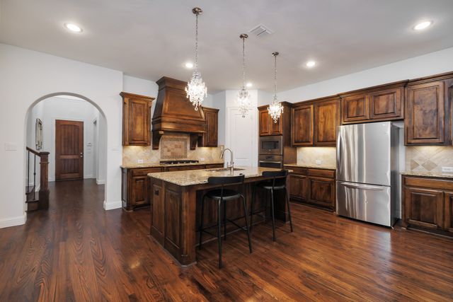 342 Park Hill Lane, Grapevine, TX 76051