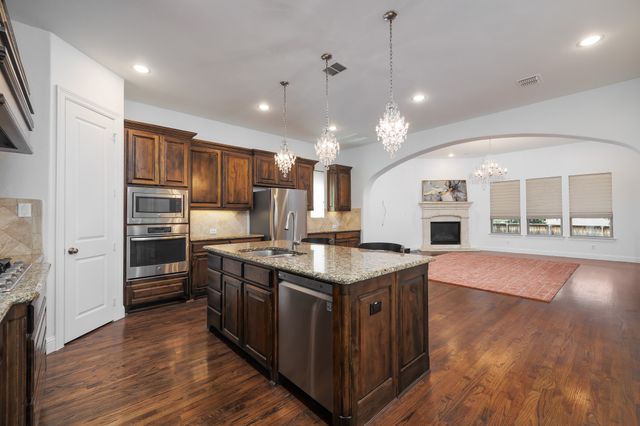 342 Park Hill Lane, Grapevine, TX 76051