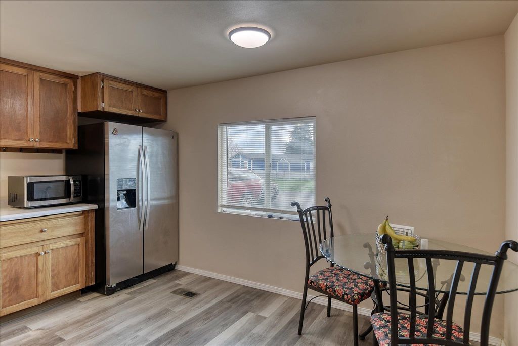 2201 N Craig Rd, Spokane, WA 99224 photo 2