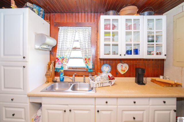 1119 Rowlett Trail, Murray, KY 42071
