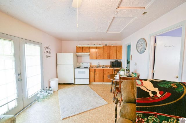 1119 Rowlett Trail, Murray, KY 42071