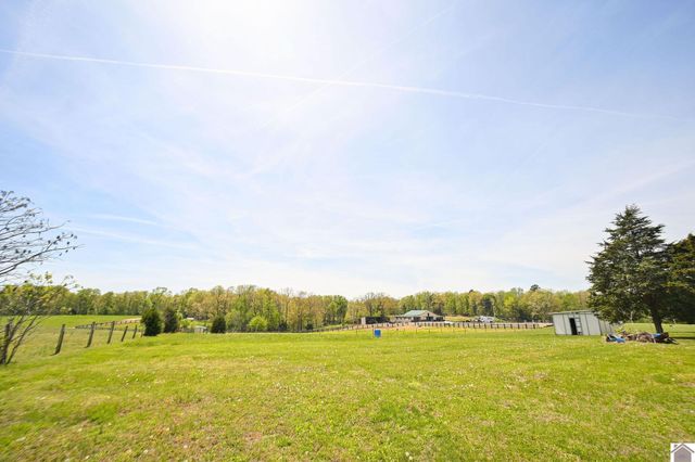 1119 Rowlett Trail, Murray, KY 42071