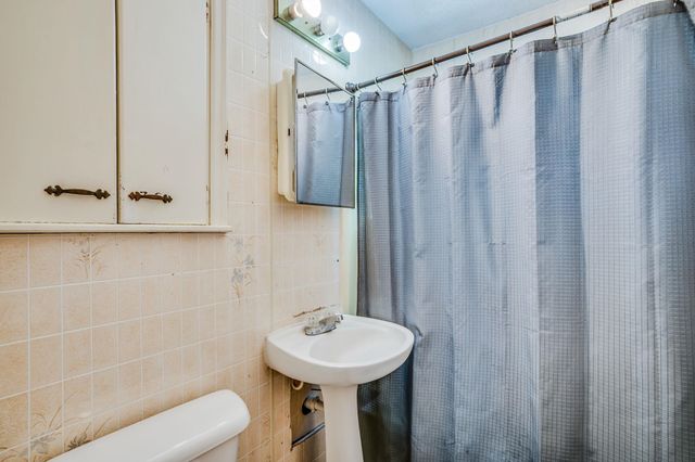 870 S Watson Lane, Wichita, KS 67207