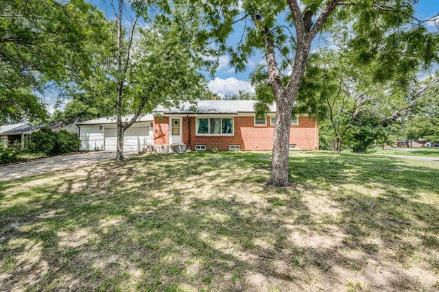 870 S Watson Lane, Wichita, KS 67207