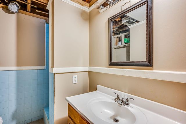 870 S Watson Lane, Wichita, KS 67207