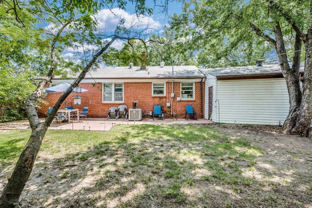 870 S Watson Lane, Wichita, KS 67207