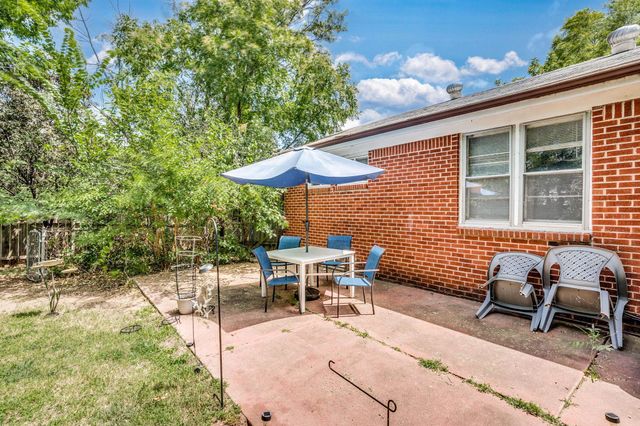 870 S Watson Lane, Wichita, KS 67207