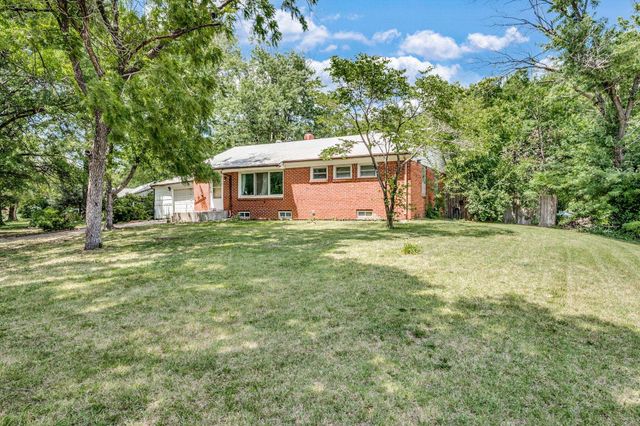 870 S Watson Lane, Wichita, KS 67207