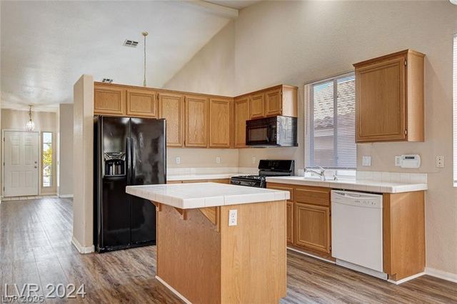 9625 Bending River Avenue, Las Vegas, NV 89129