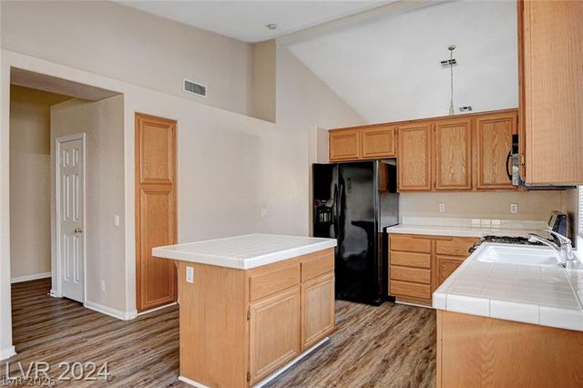 9625 Bending River Avenue, Las Vegas, NV 89129
