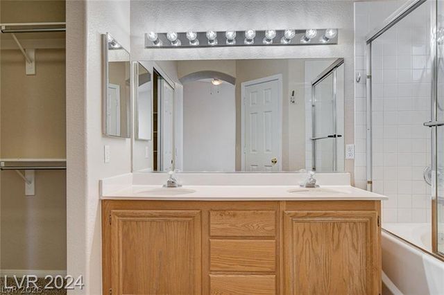 9625 Bending River Avenue, Las Vegas, NV 89129