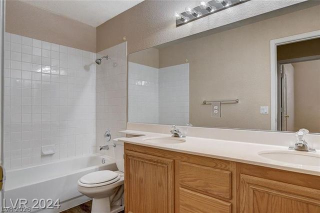 9625 Bending River Avenue, Las Vegas, NV 89129