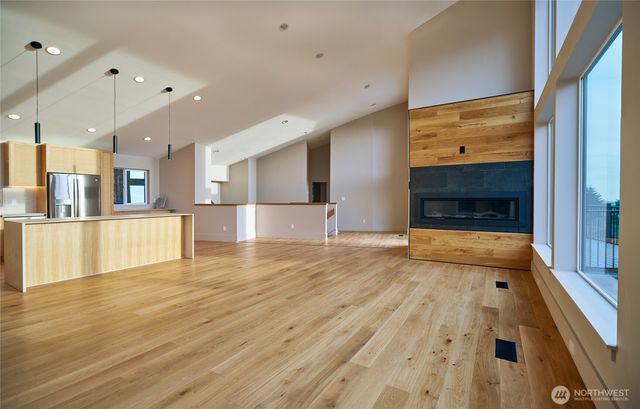 27208 J Lane, Ocean Park, WA 98640