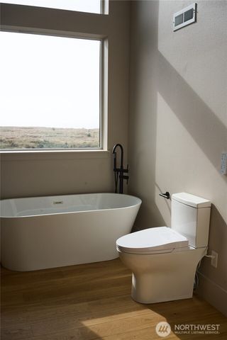 27208 J Lane, Ocean Park, WA 98640