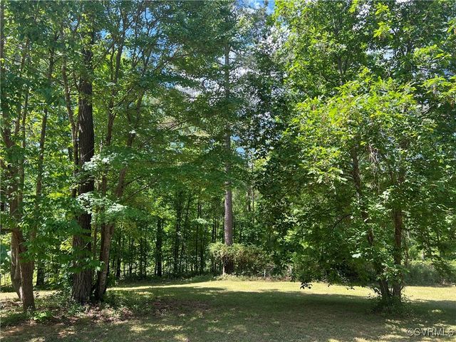 23550 Cutbank Rd, Mc Kenney, VA 23872