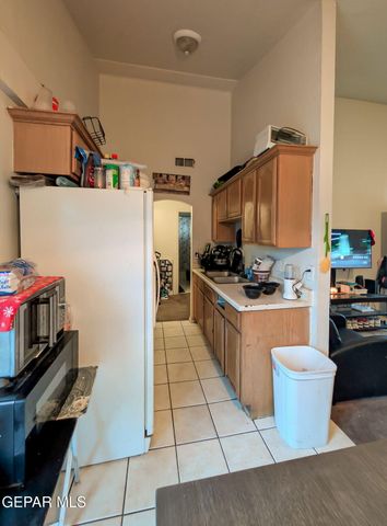 9127 BUR OAK Circle, El Paso, TX 79907