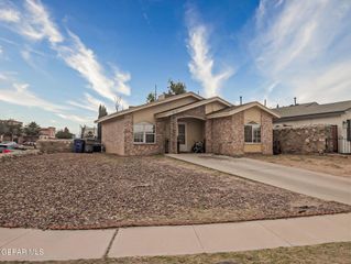 9127 BUR OAK Circle, El Paso, TX 79907