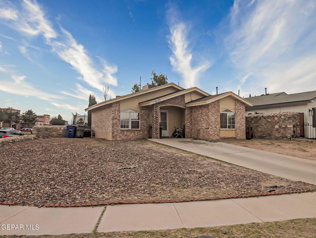 9127 BUR OAK Circle, El Paso, TX 79907