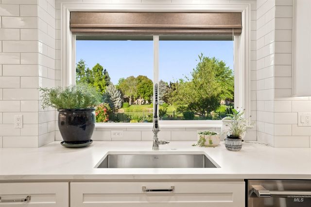 1100 S Arbor Island Way, Eagle, ID 83616