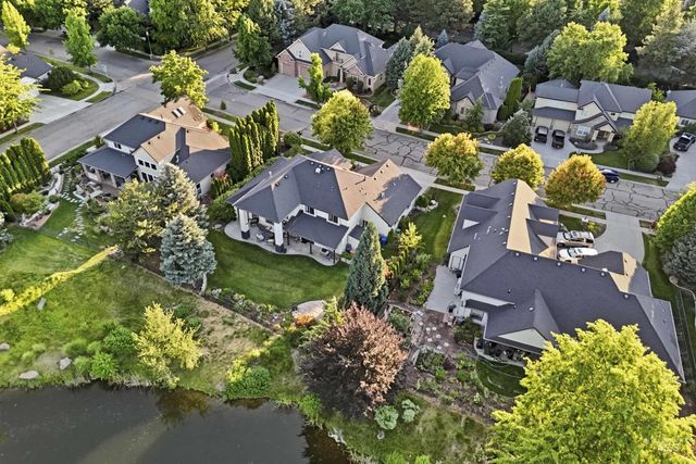 1100 S Arbor Island Way, Eagle, ID 83616