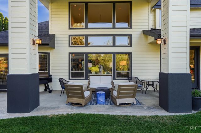 1100 S Arbor Island Way, Eagle, ID 83616