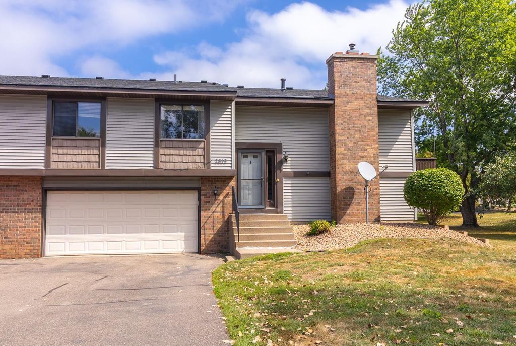 2819 Wimbledon Ridge, Woodbury, MN 55125 — photo 3