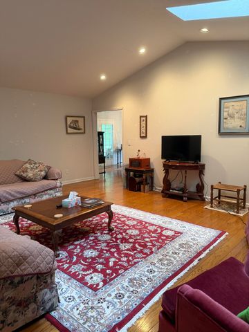 30 Black River Rd, Gilbertsville, KY 42044