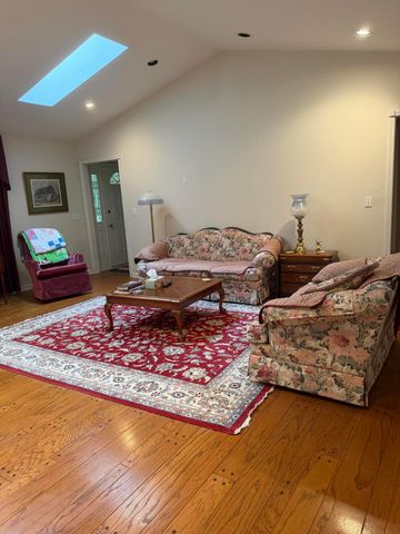 30 Black River Rd, Gilbertsville, KY 42044
