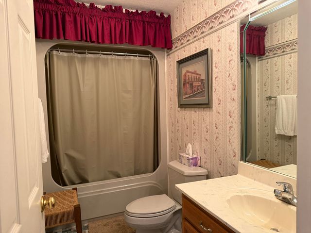 30 Black River Rd, Gilbertsville, KY 42044