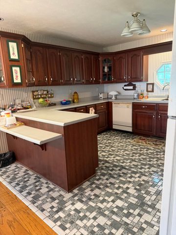 30 Black River Rd, Gilbertsville, KY 42044