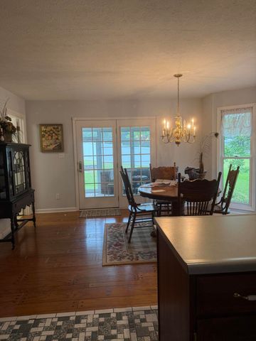 30 Black River Rd, Gilbertsville, KY 42044