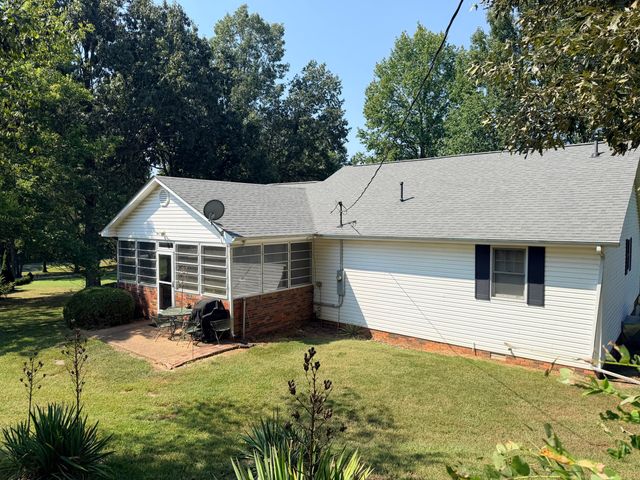 30 Black River Rd, Gilbertsville, KY 42044