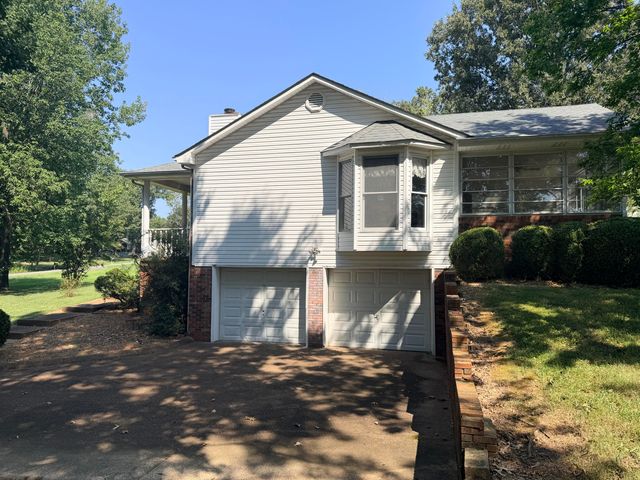 30 Black River Rd, Gilbertsville, KY 42044