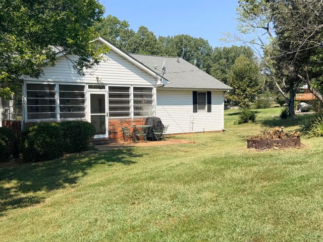 30 Black River Rd, Gilbertsville, KY 42044