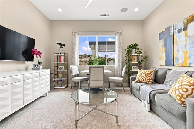 24357 W Clear Creek, West Hills, CA 91304