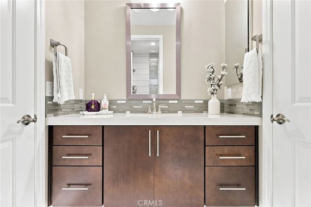 24357 W Clear Creek, West Hills, CA 91304